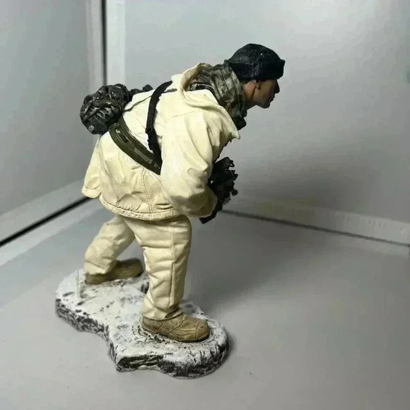 McFarlane's Military Army Ranger Arctic Operations Figure 2008 Series 7 Ops RARE - Picture 3 of 4